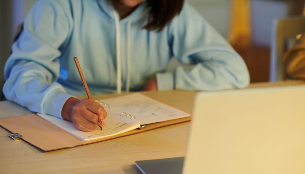 PTE Writing Essay Template For 90 Score