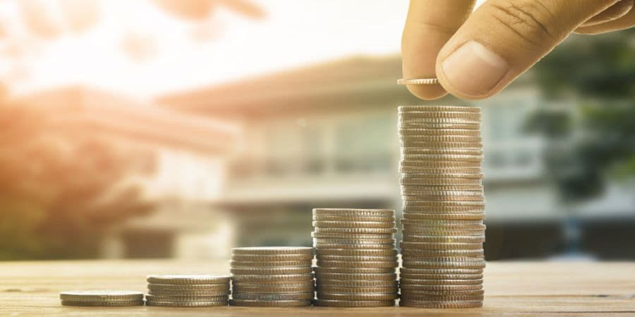 How much can you spend while studying abroad?