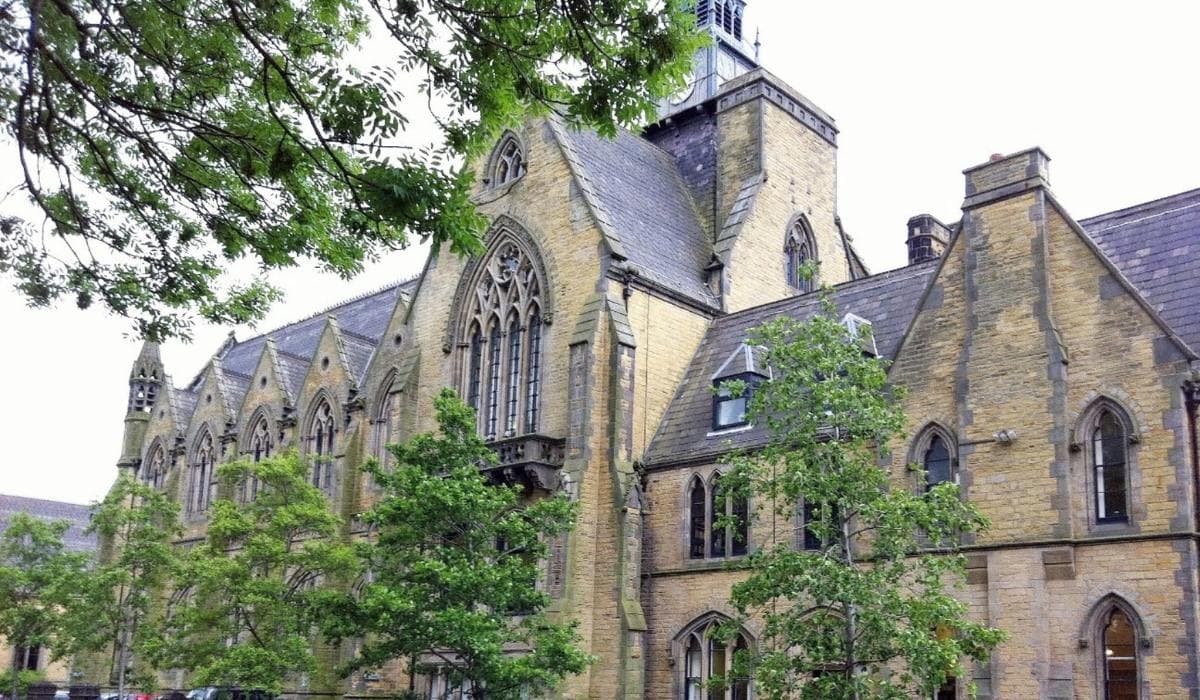 List of Universities in Leeds for International Students (2026)