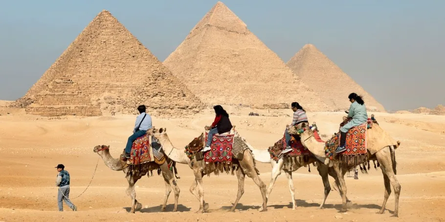 Describe a Country you would like to visit Egypt