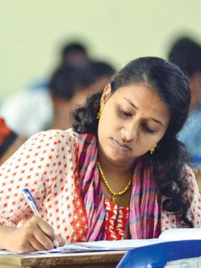 Easy to Crack Government Exams For 12th Pass Students